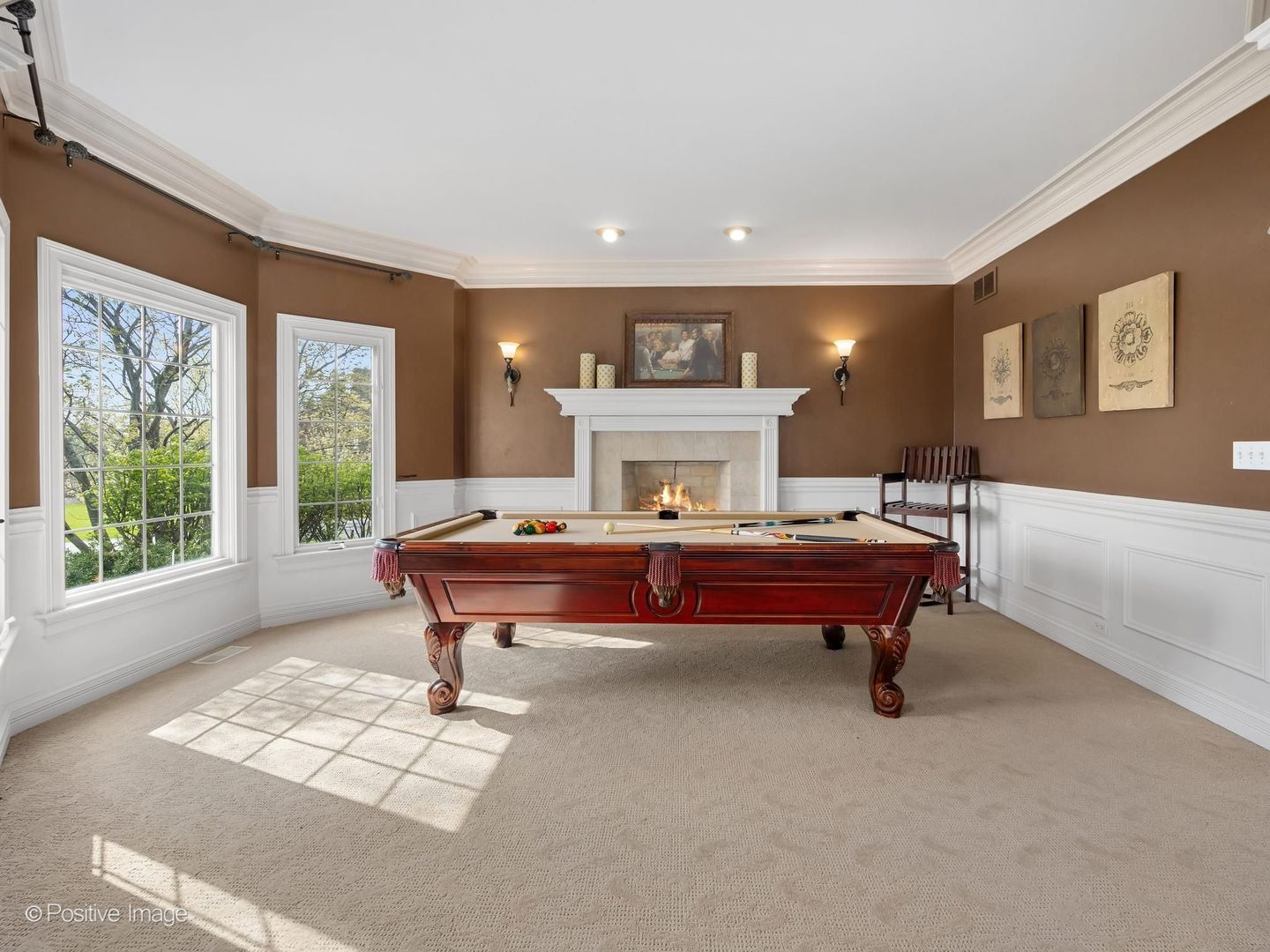 37W220 MISSION HILLS Drive, St. Charles, IL 60175