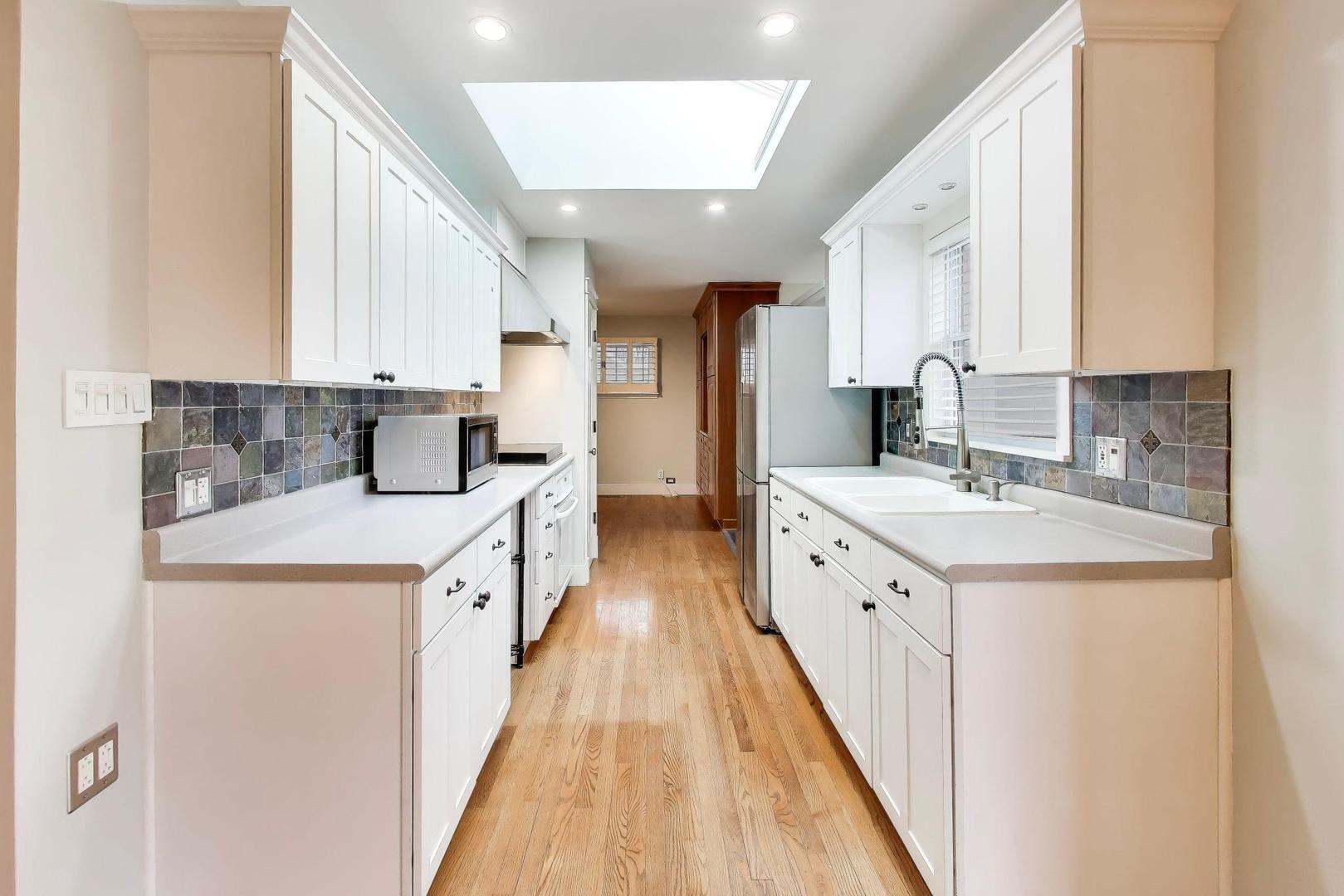 7 Alton Road, Prospect Heights, IL 60070