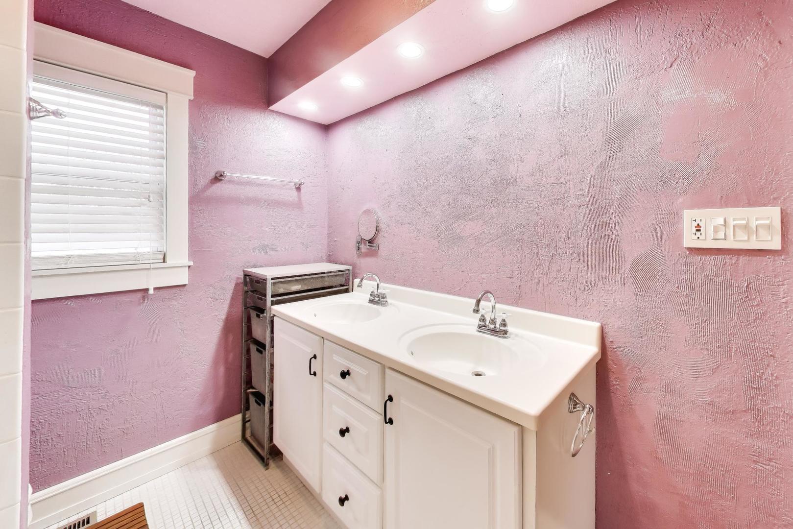 7 Alton Road, Prospect Heights, IL 60070