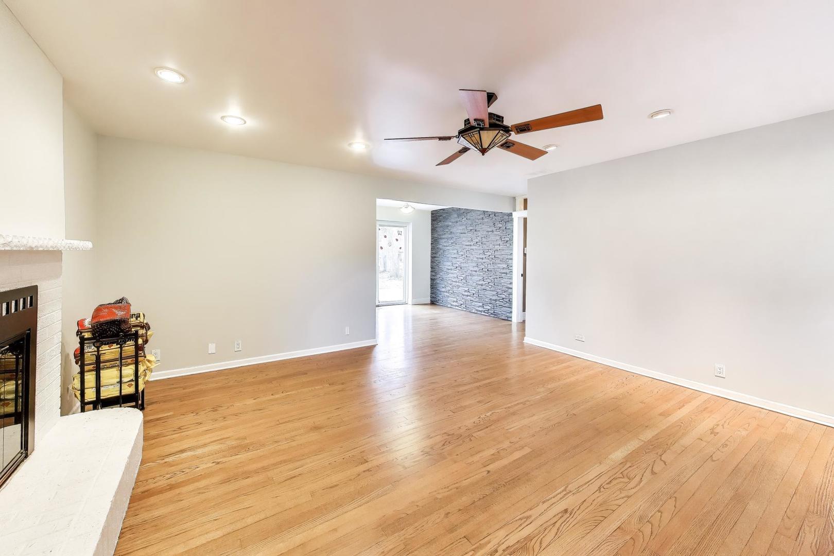 7 Alton Road, Prospect Heights, IL 60070