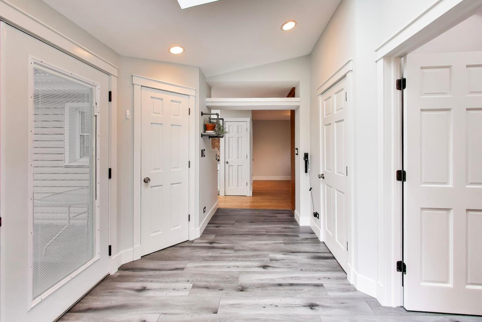 7 Alton Road, Prospect Heights, IL 60070