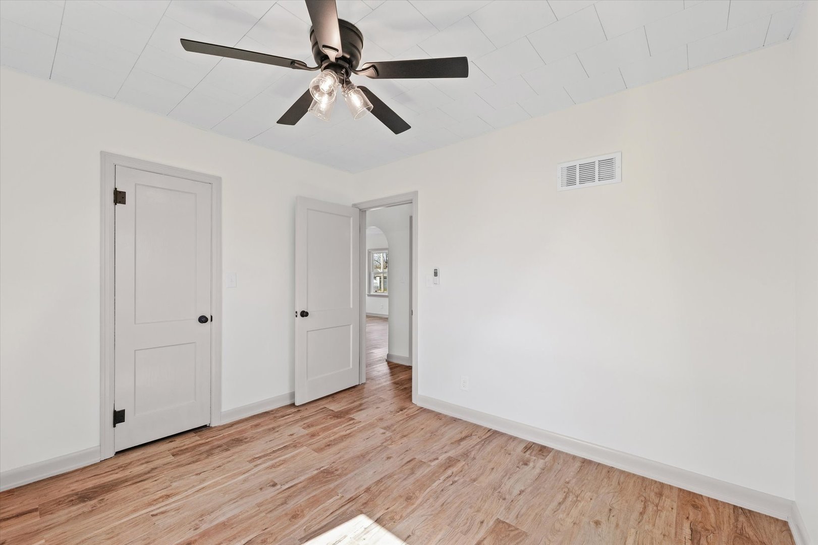 619 E 11th Street, Gibson City, IL 60936