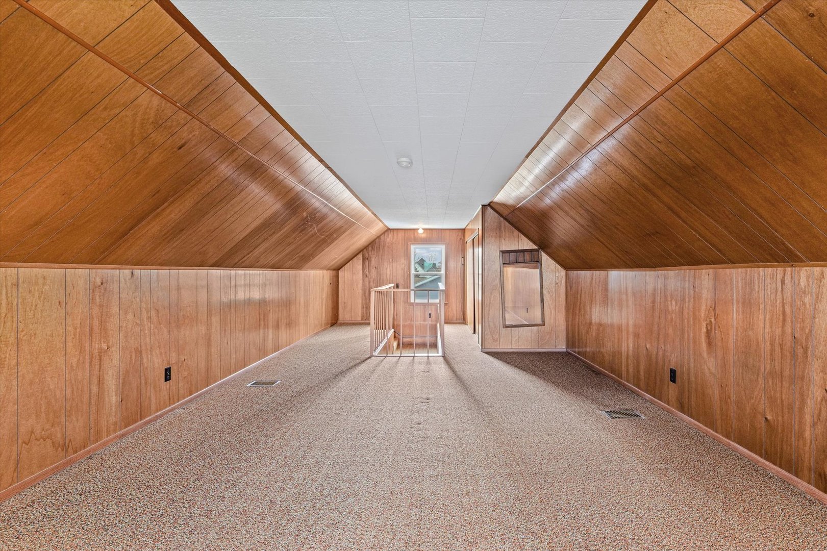 619 E 11th Street, Gibson City, IL 60936