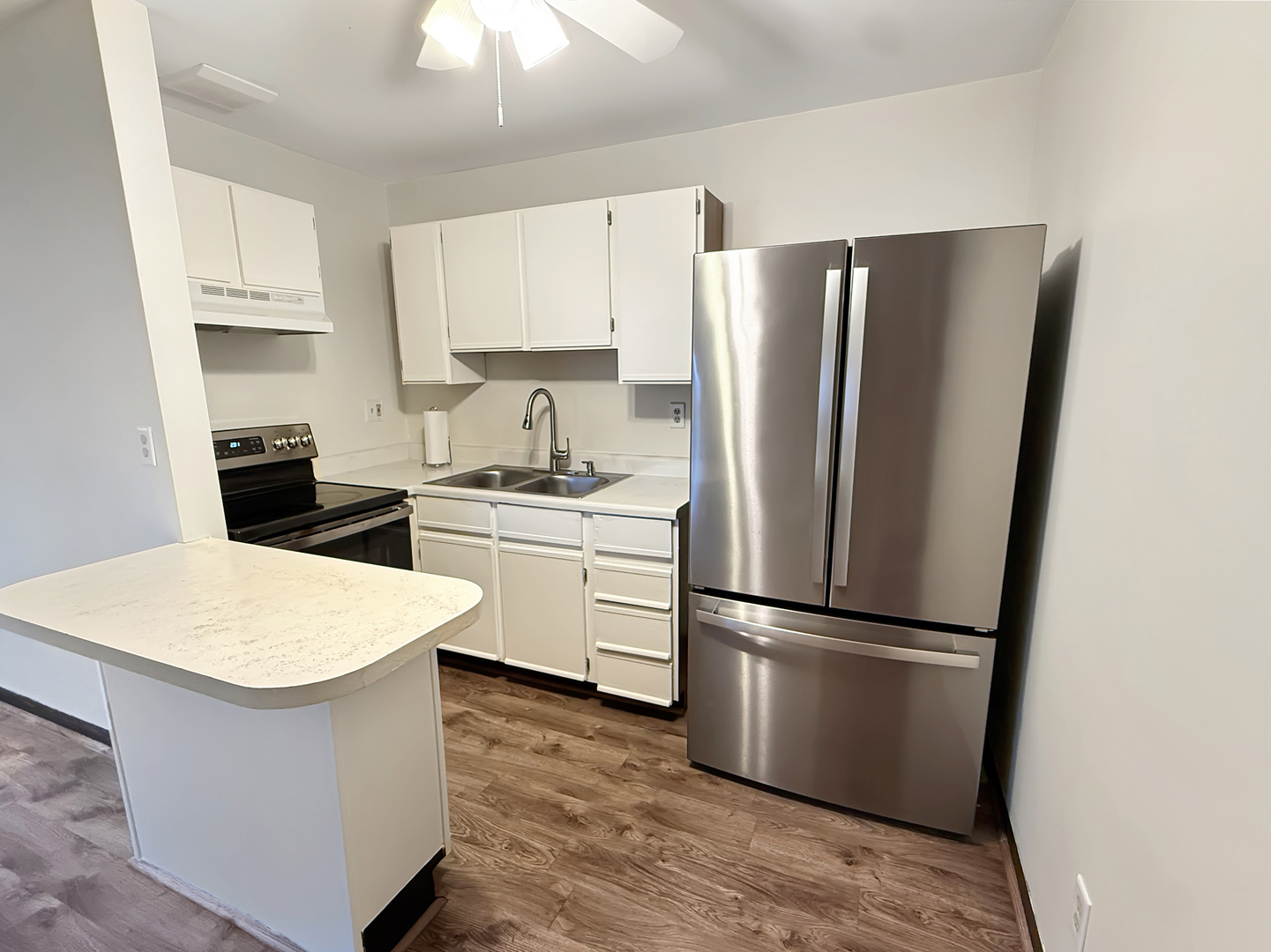 3170 W Monroe Street #101, Waukegan, IL 60085