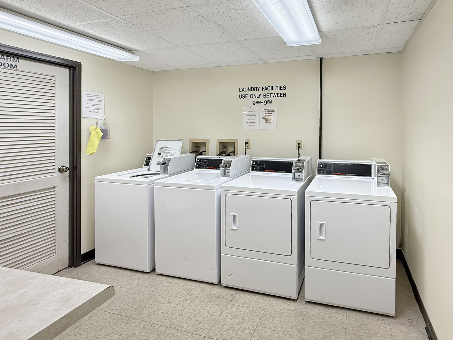 3170 W Monroe Street #101, Waukegan, IL 60085