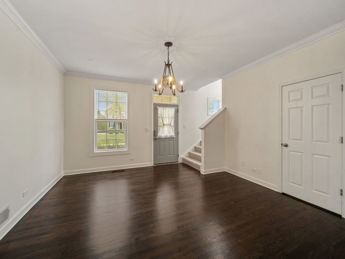 3596 Hyde Park Court, Elgin, IL 60124