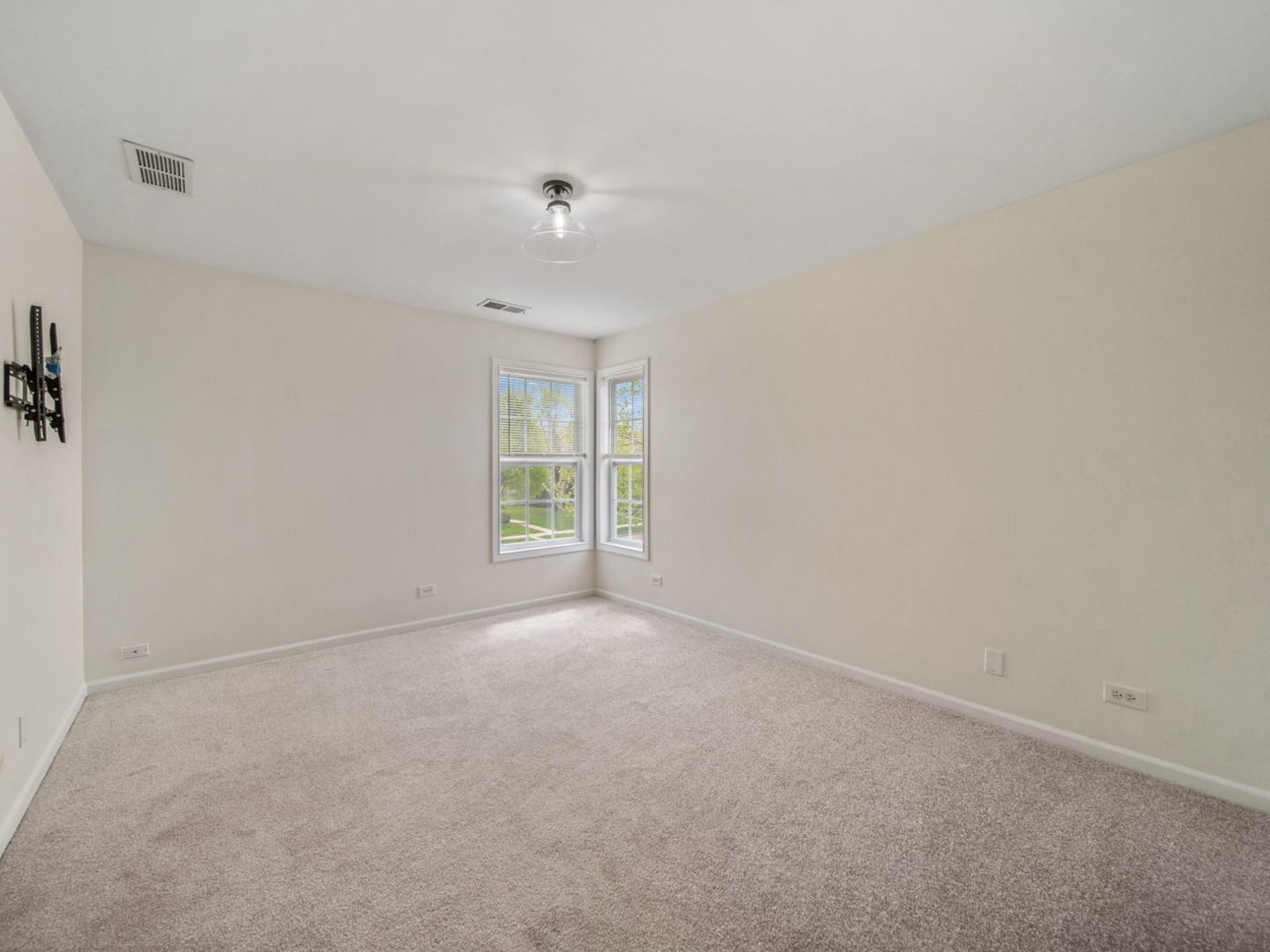 3596 Hyde Park Court, Elgin, IL 60124