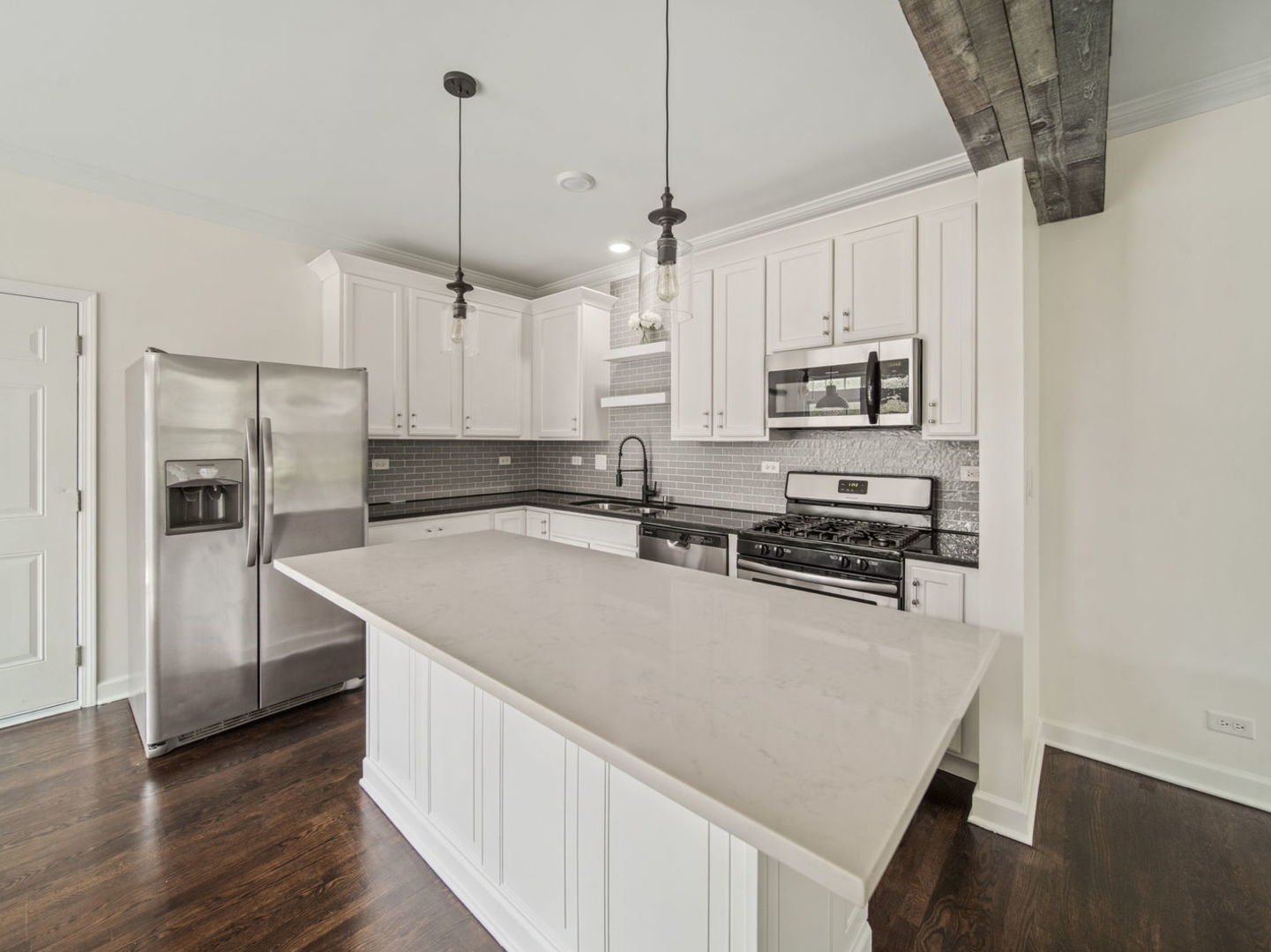 3596 Hyde Park Court, Elgin, IL 60124