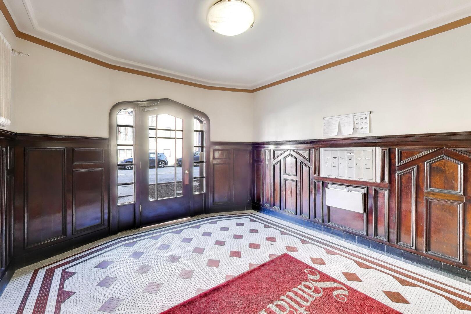 727 Erie Street #3E, Oak Park, IL 60302