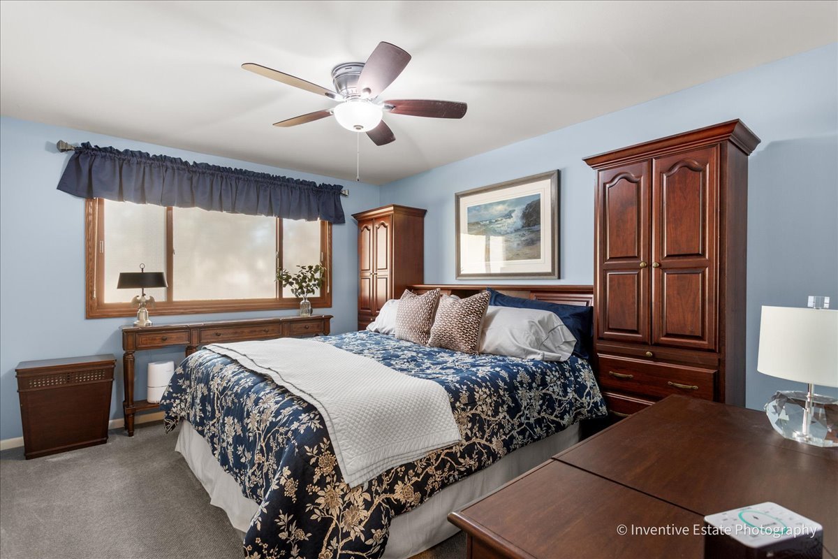 286 Stonegate Road, Clarendon Hills, IL 60514