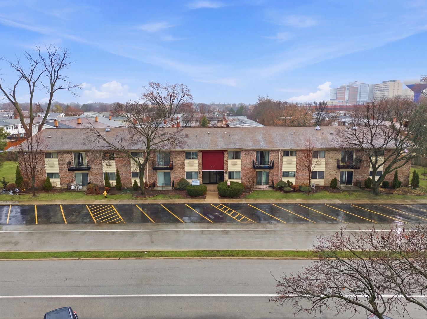 8995 Kennedy Drive #206F, Des Plaines, IL 60016