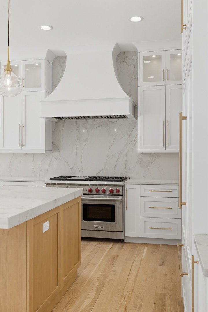 28920 N Niblick Knoll Court, Mundelein, IL 60060