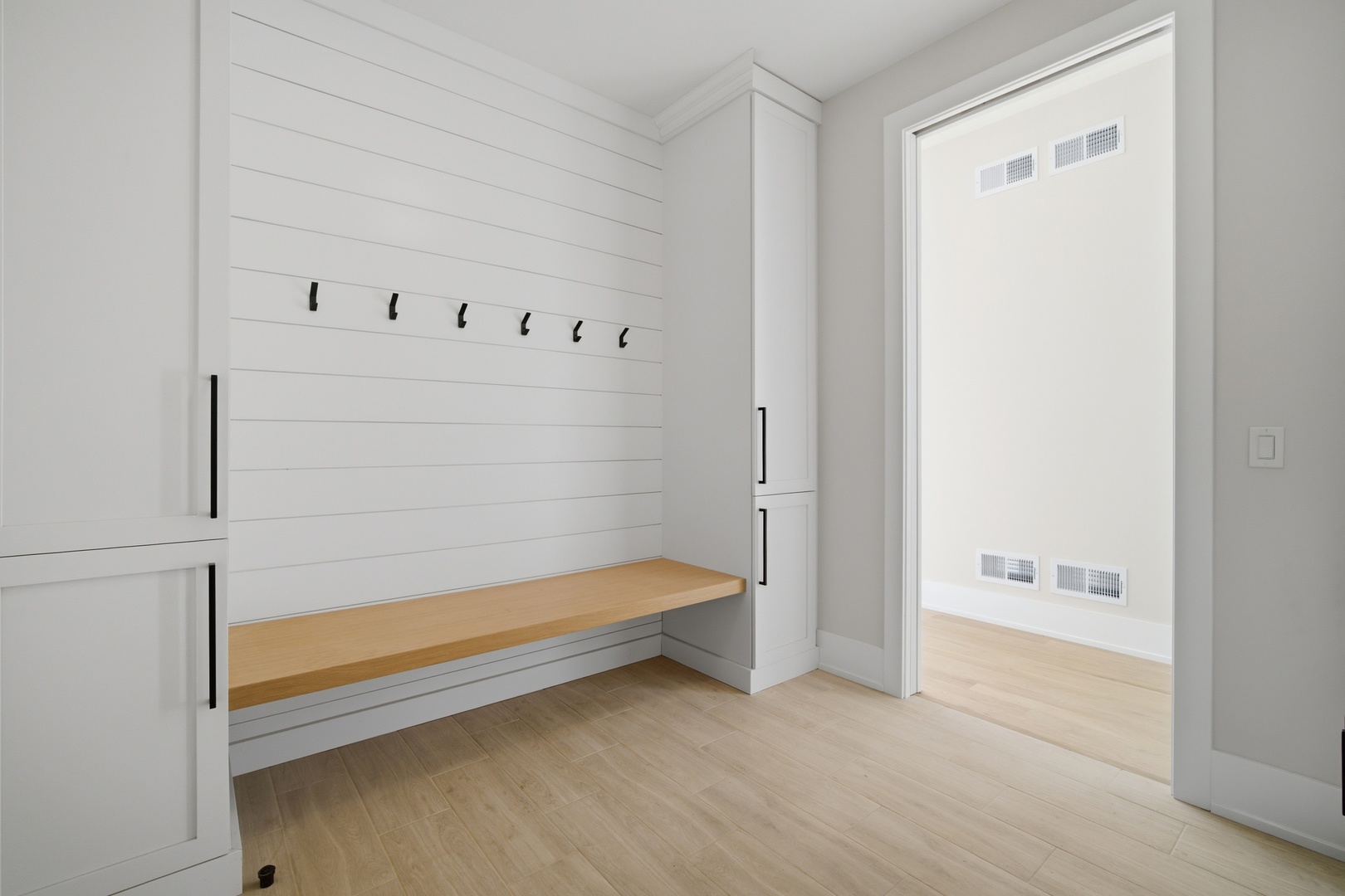 28920 N Niblick Knoll Court, Mundelein, IL 60060