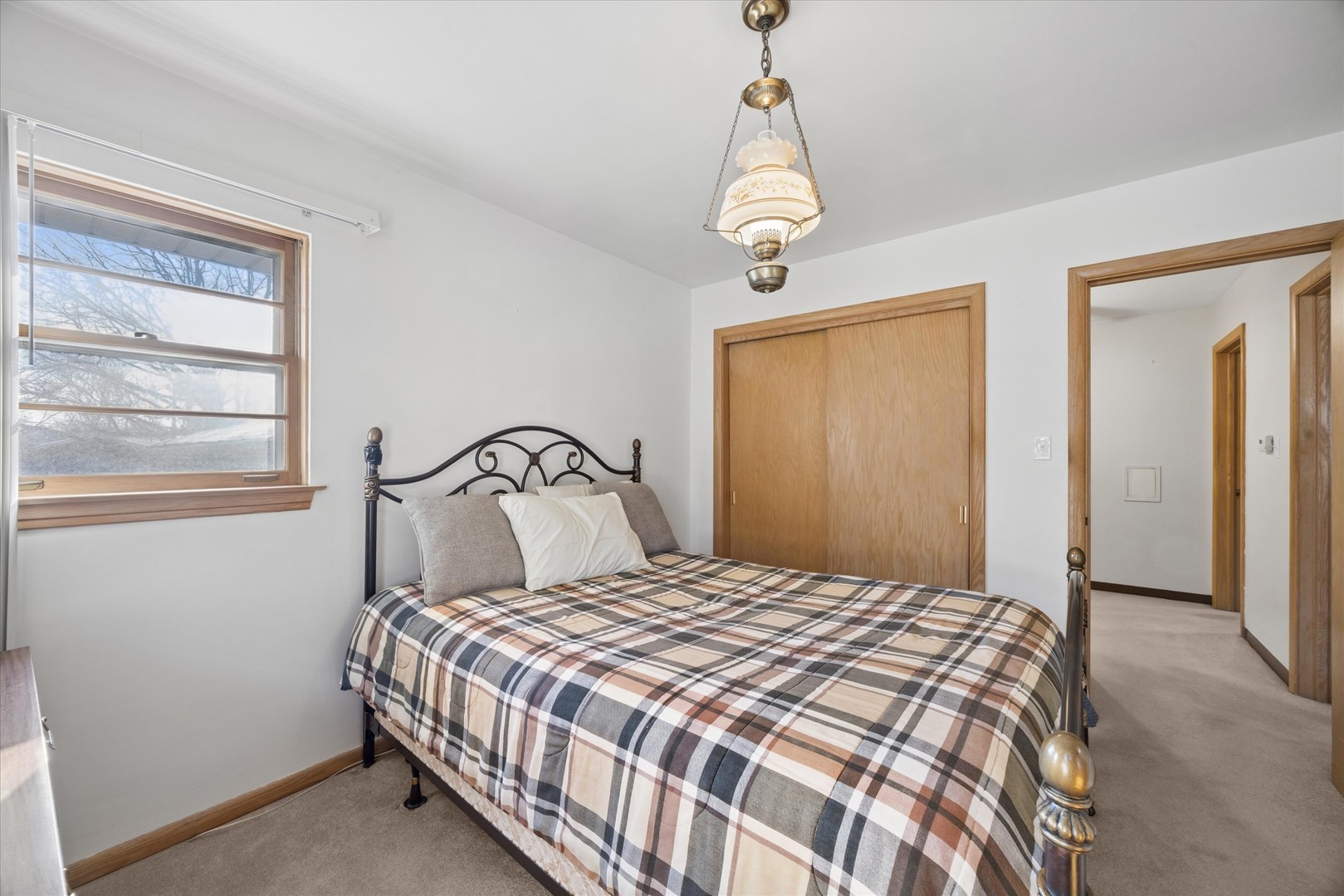 942 Sherwood Road, La Grange Park, IL 60526