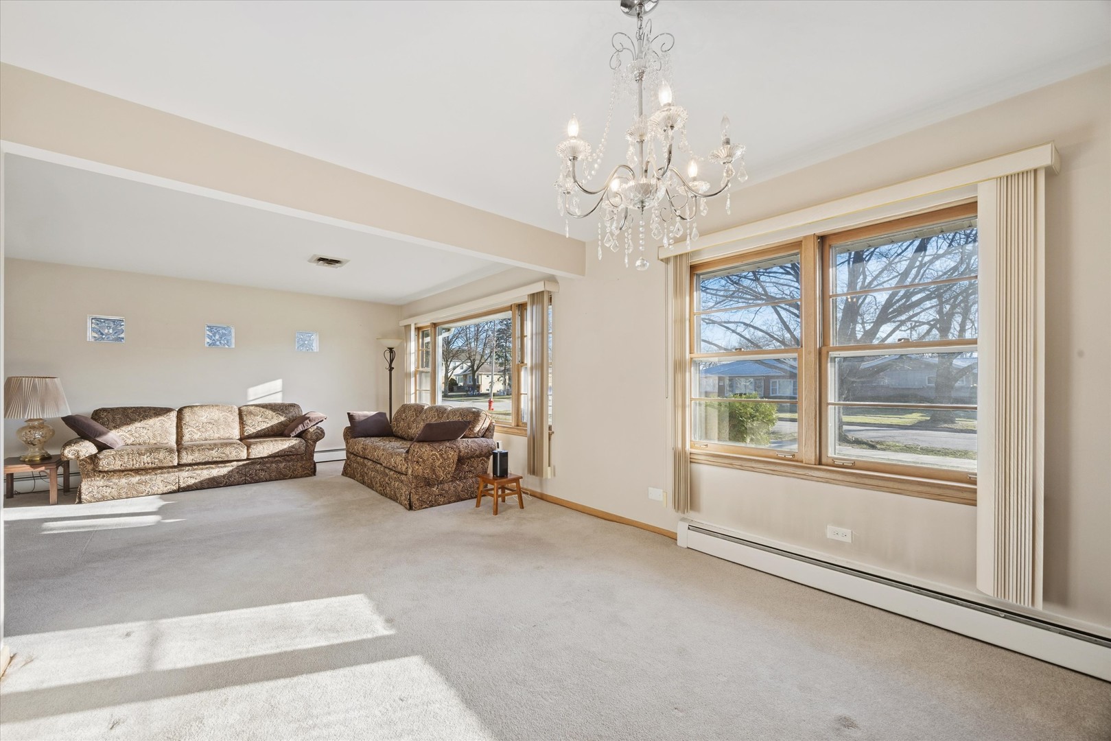 942 Sherwood Road, La Grange Park, IL 60526