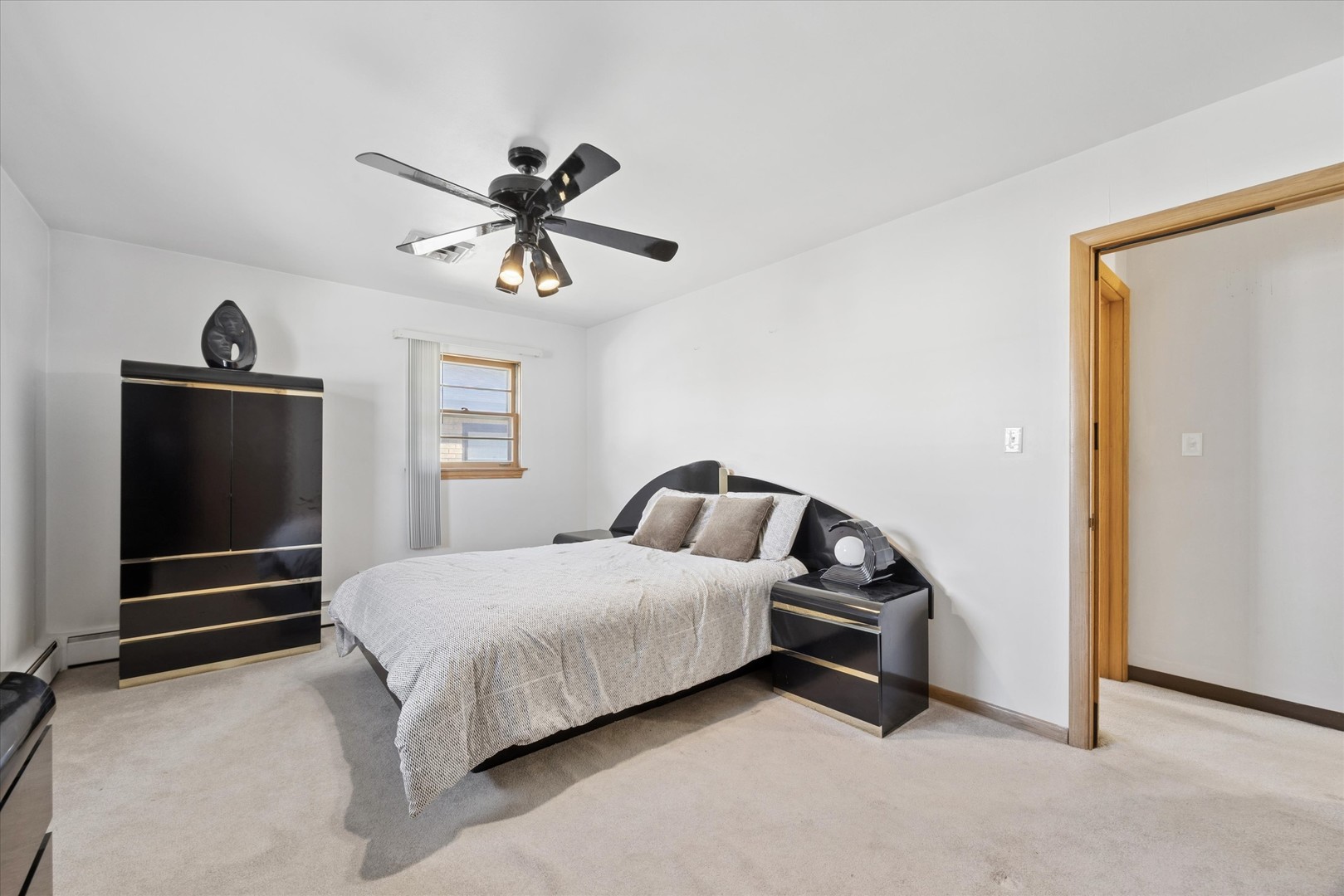 942 Sherwood Road, La Grange Park, IL 60526