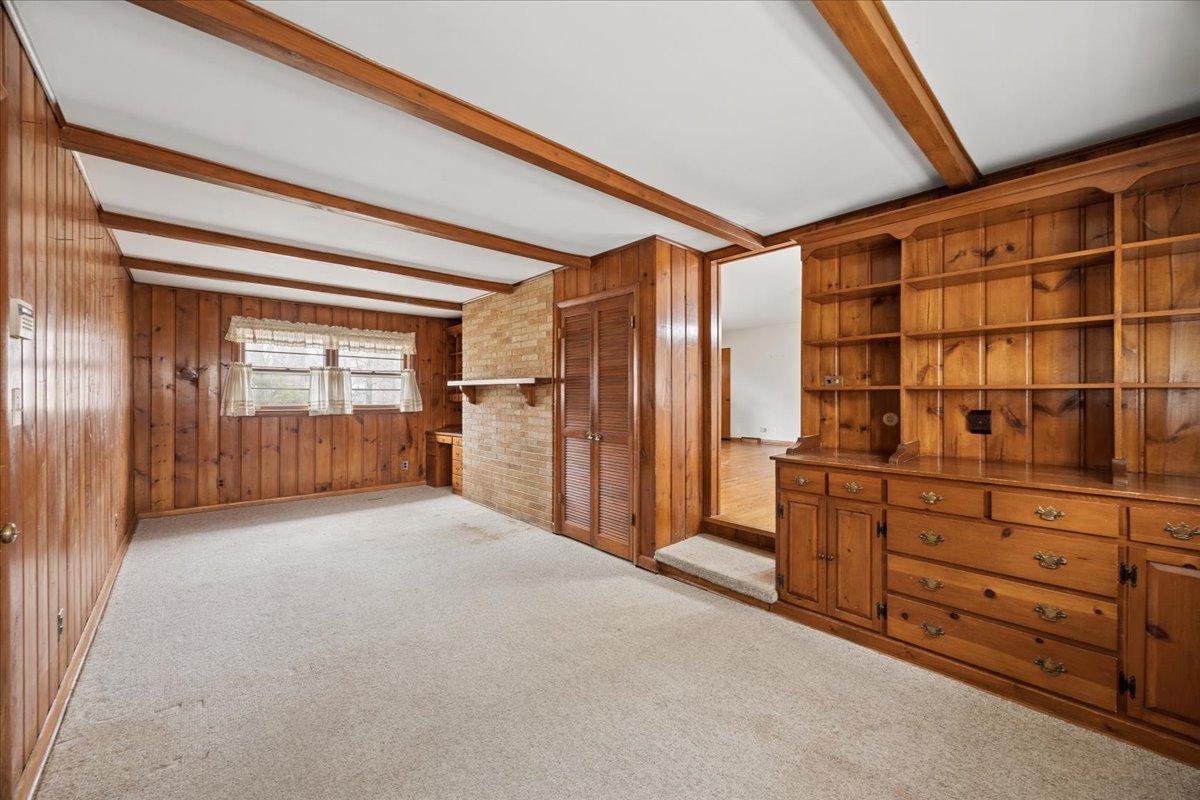 S645 Forest Street, Winfield, IL 60190