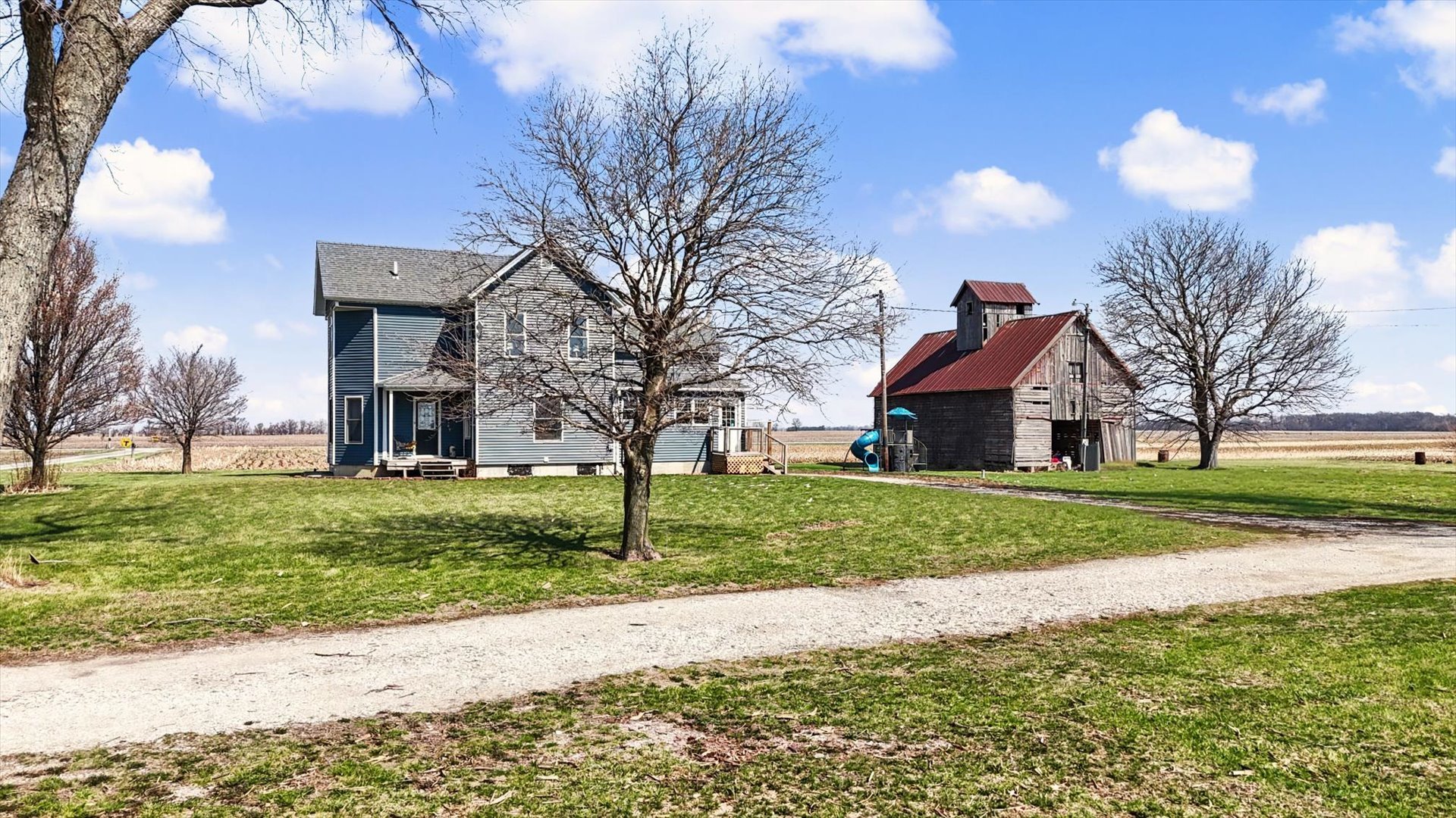 1198 N 1900 East Road, Milford, IL 60953