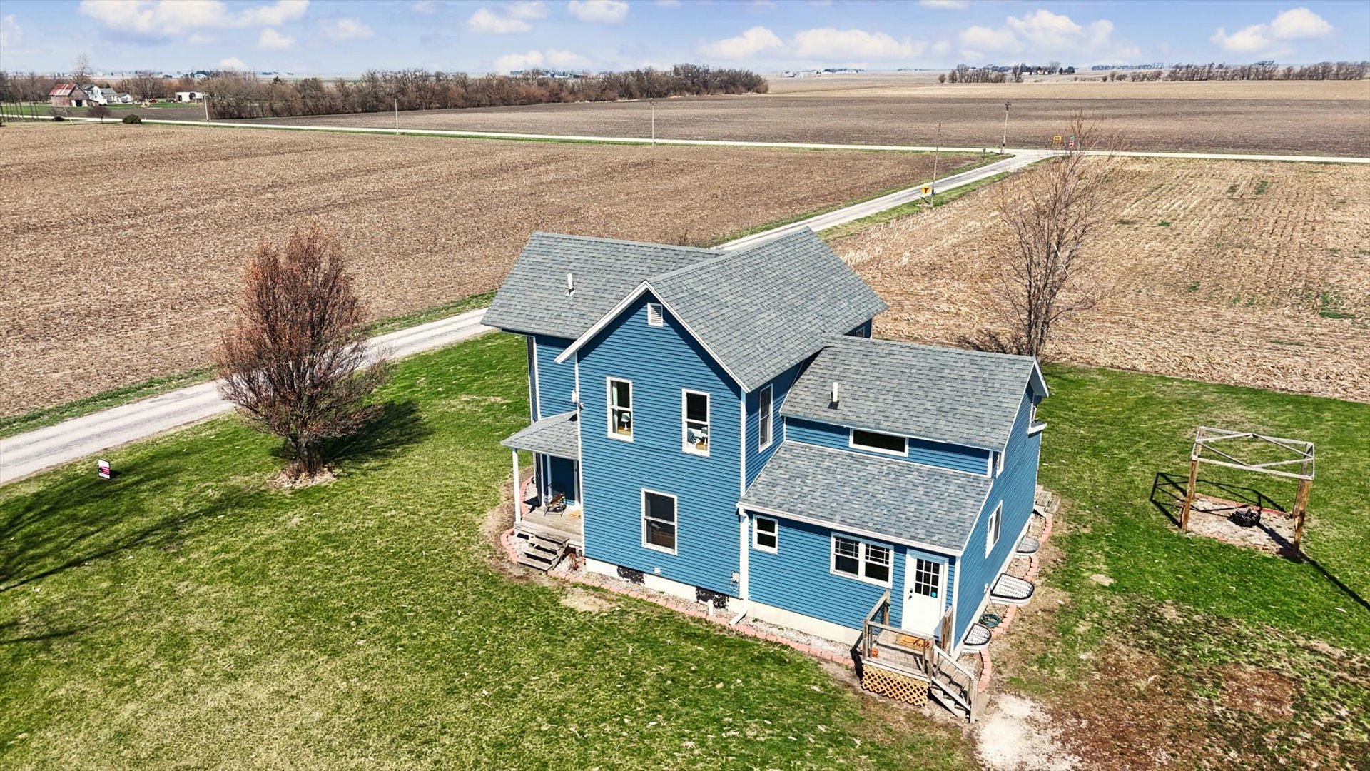 1198 N 1900 East Road, Milford, IL 60953