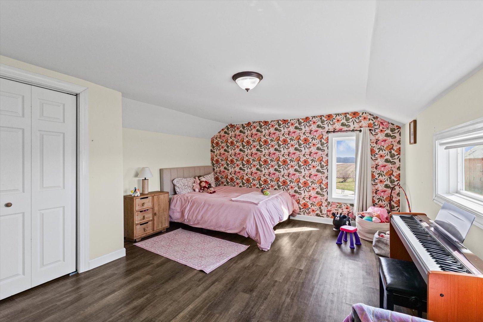 1198 N 1900 East Road, Milford, IL 60953