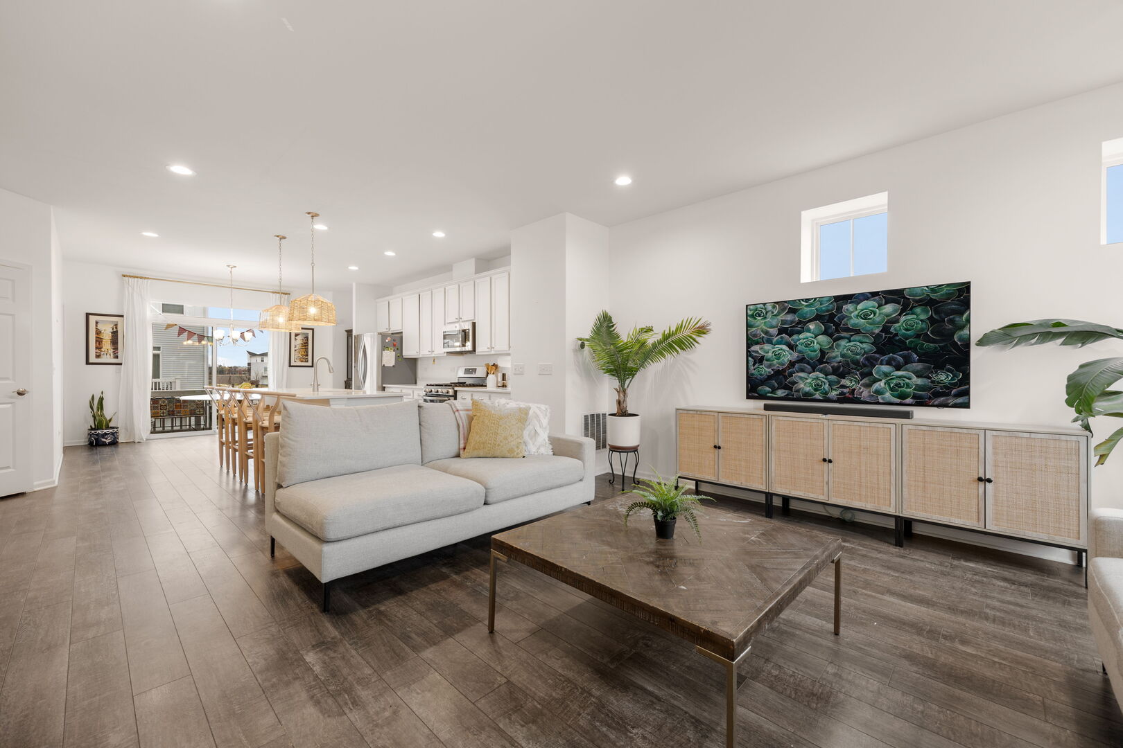 4196 Irving Road, Aurora, IL 60504