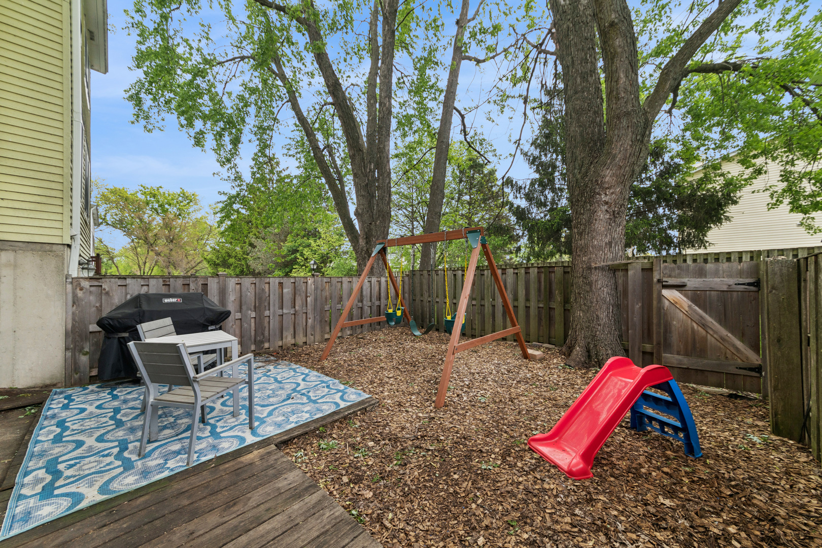 1813 Lancashire Court, Schaumburg, IL 60194