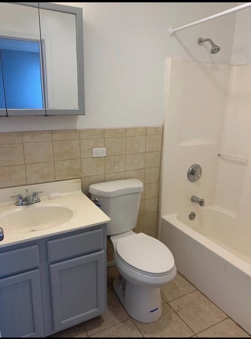 2216 W Adams Street #2, Chicago, IL 60612