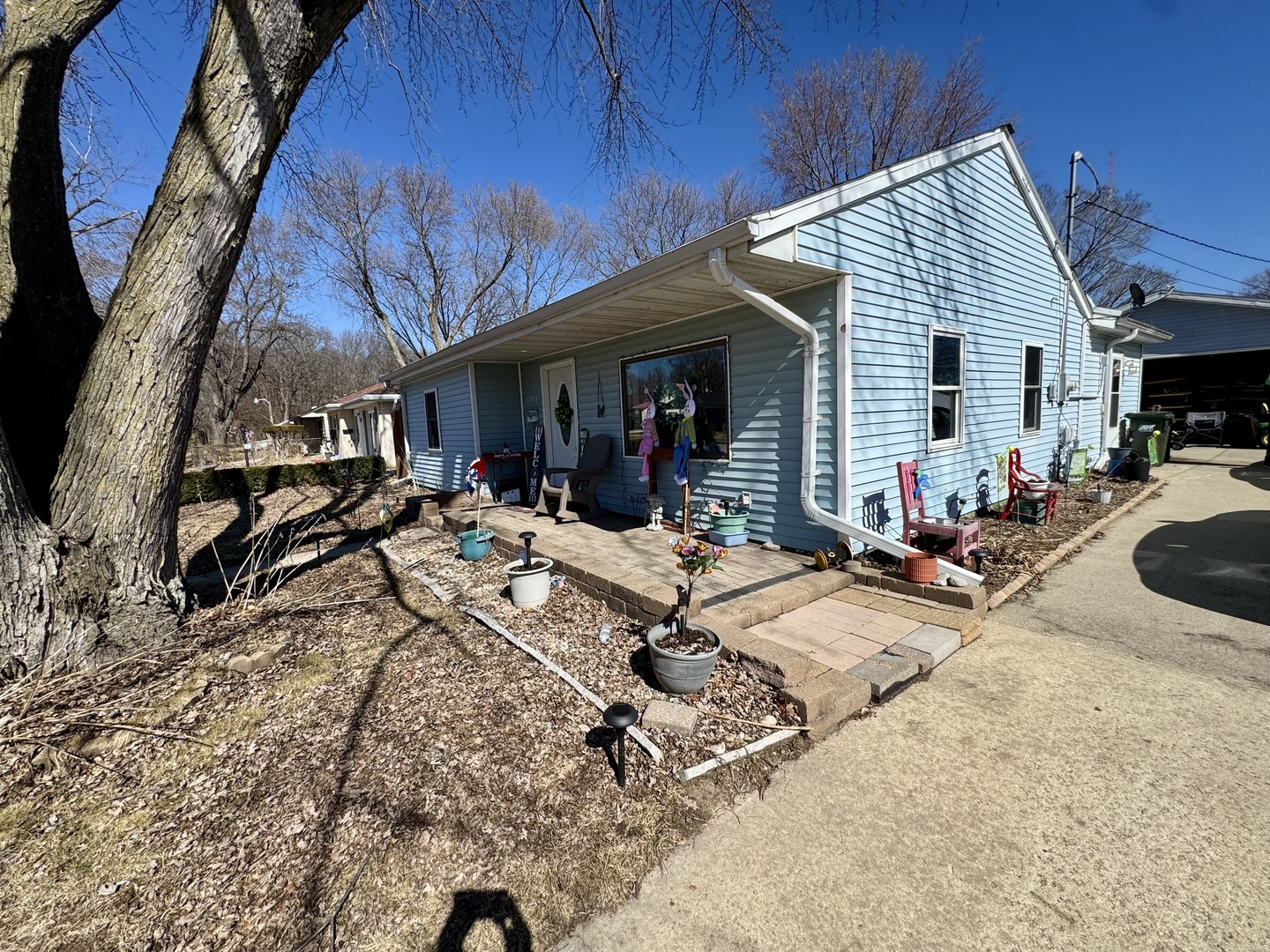 1308 Douglas Drive, Sterling, IL 61081