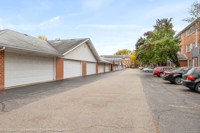 1338 S Lorraine Road #A, Wheaton, IL 60189