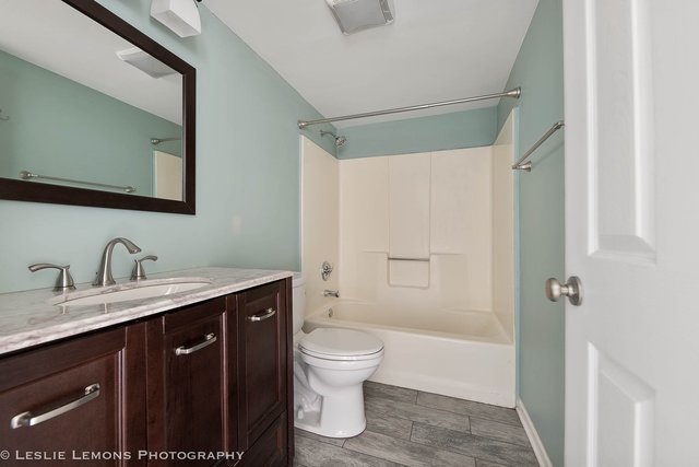 1338 S Lorraine Road #A, Wheaton, IL 60189