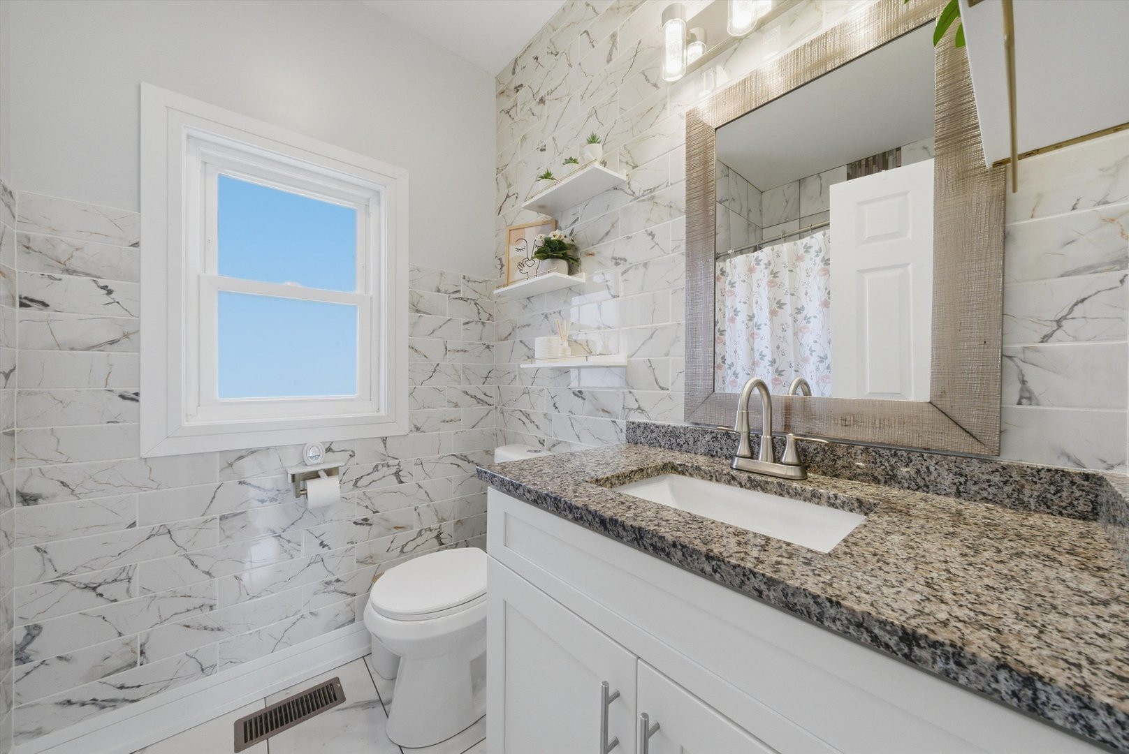 11354 S Harvard Avenue, Chicago, IL 60628