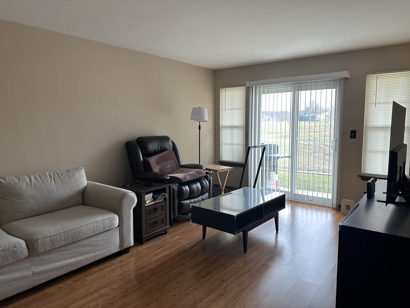 633 W Streamwood Boulevard #A, Streamwood, IL 60107