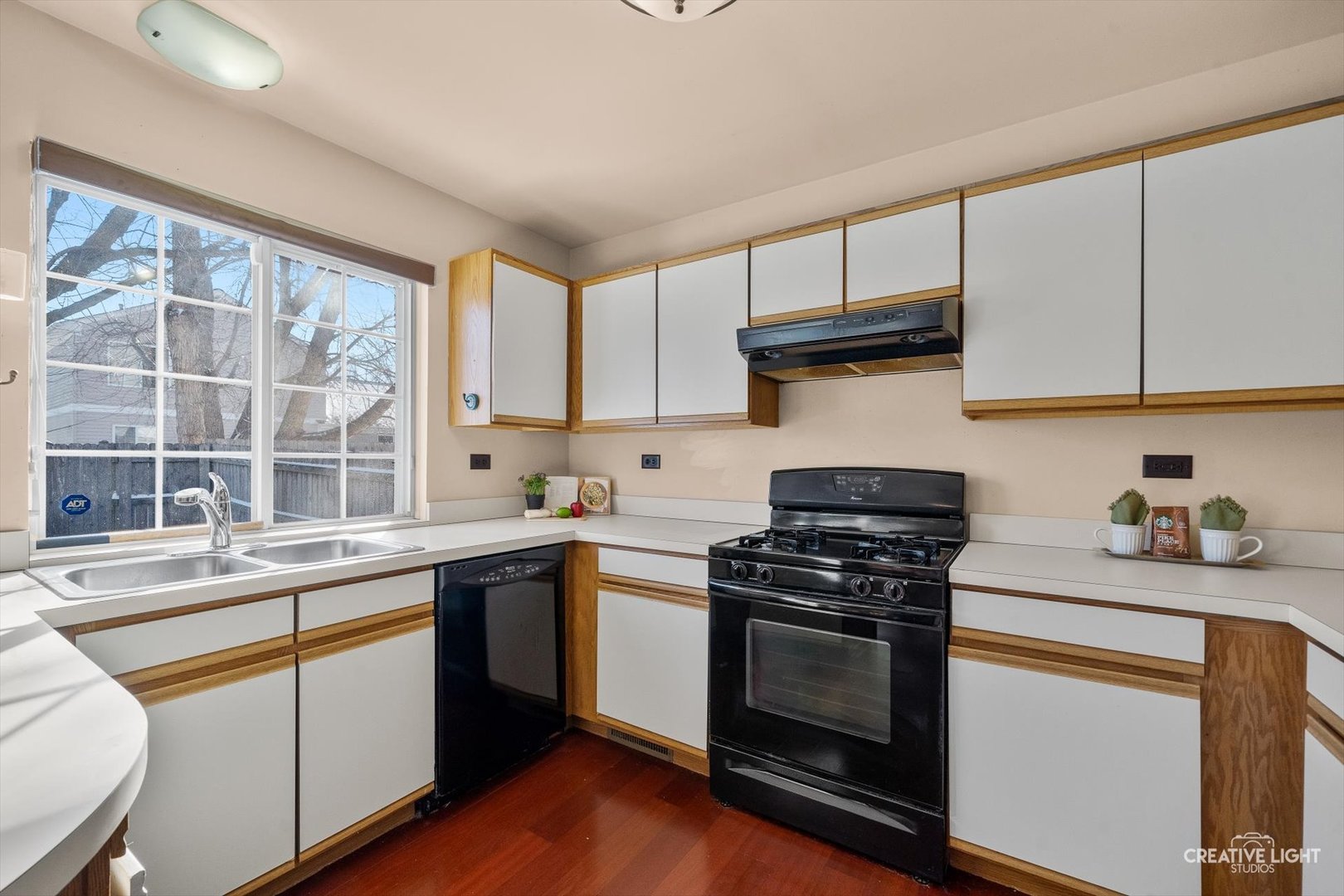 1403 Black Oak Trail, Aurora, IL 60506