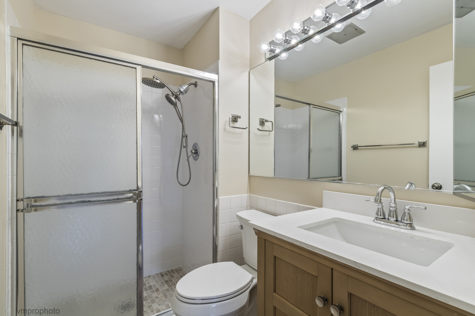 1116 S New Wilke Road #2209, Arlington Heights, IL 60005