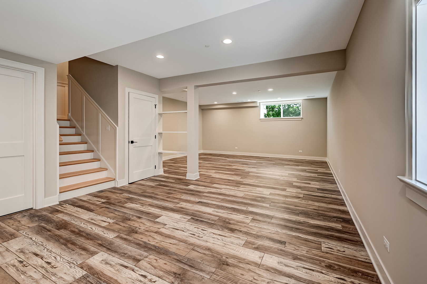 256 Coe Road, Clarendon Hills, IL 60514