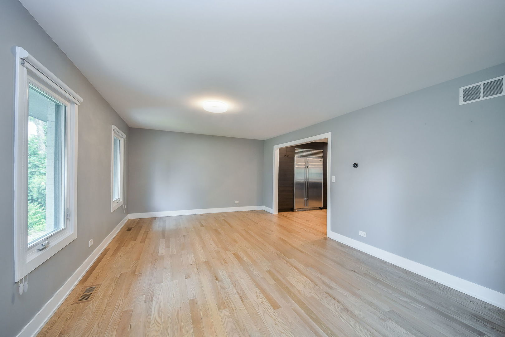 35 AMERICANA Court, Roselle, IL 60172