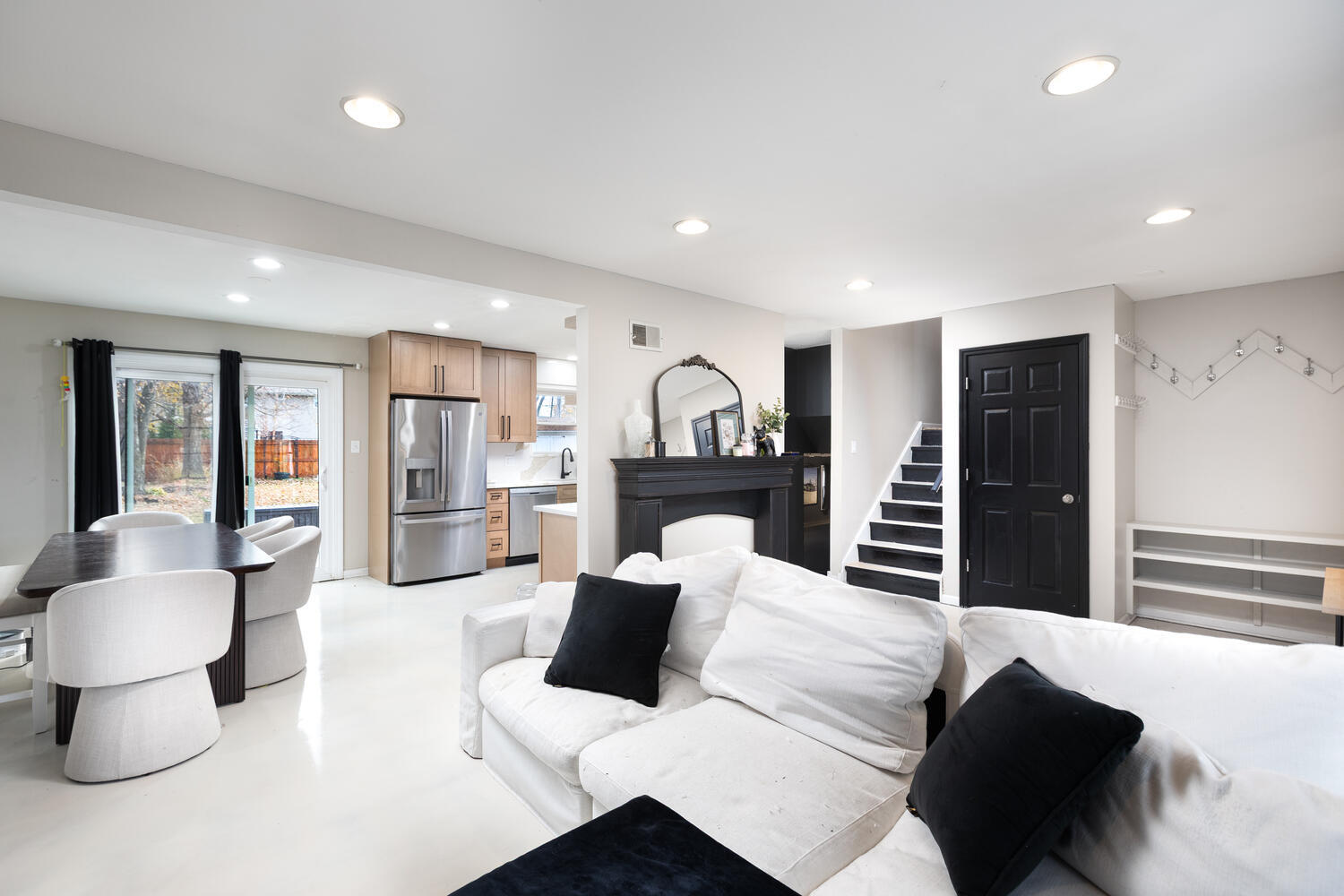 207 Diana Street, Shorewood, IL 60404