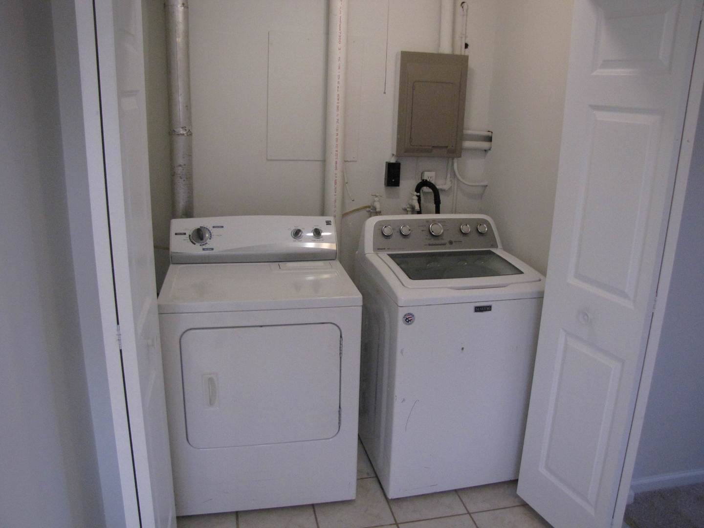 1212 E Pennsylvania Avenue, Urbana, IL 61801