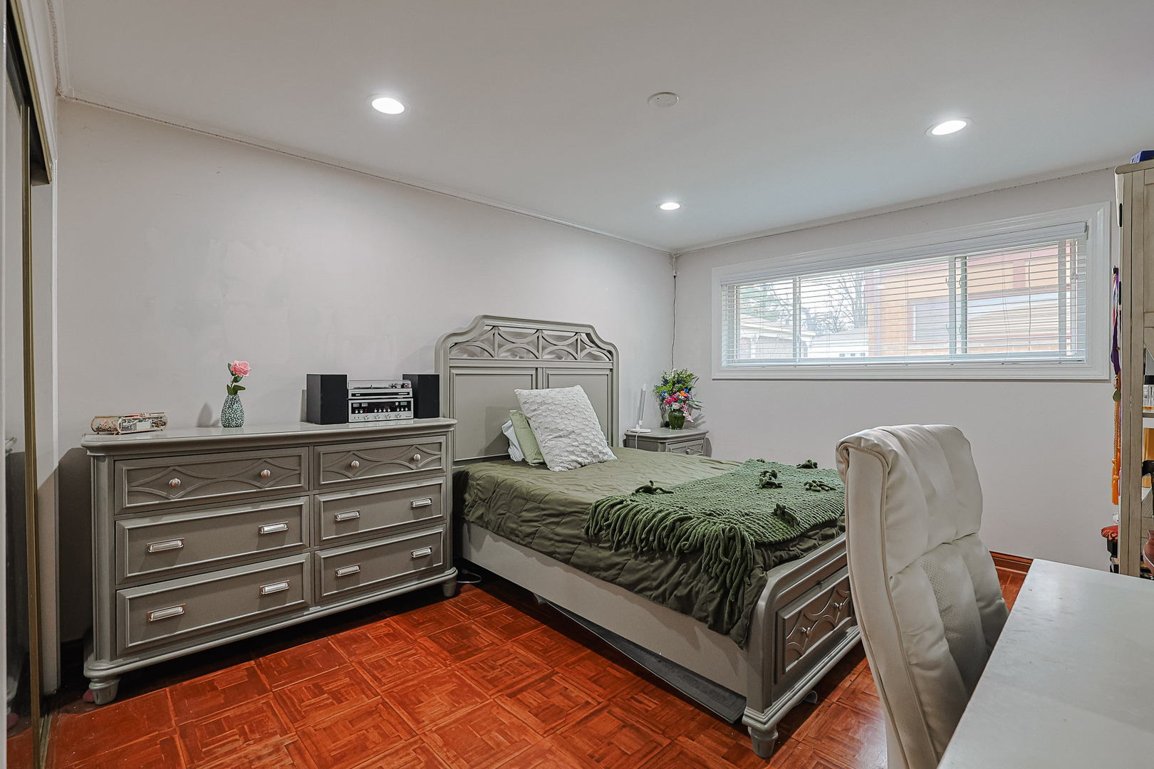 9714 Kedvale Avenue, Skokie, IL 60076