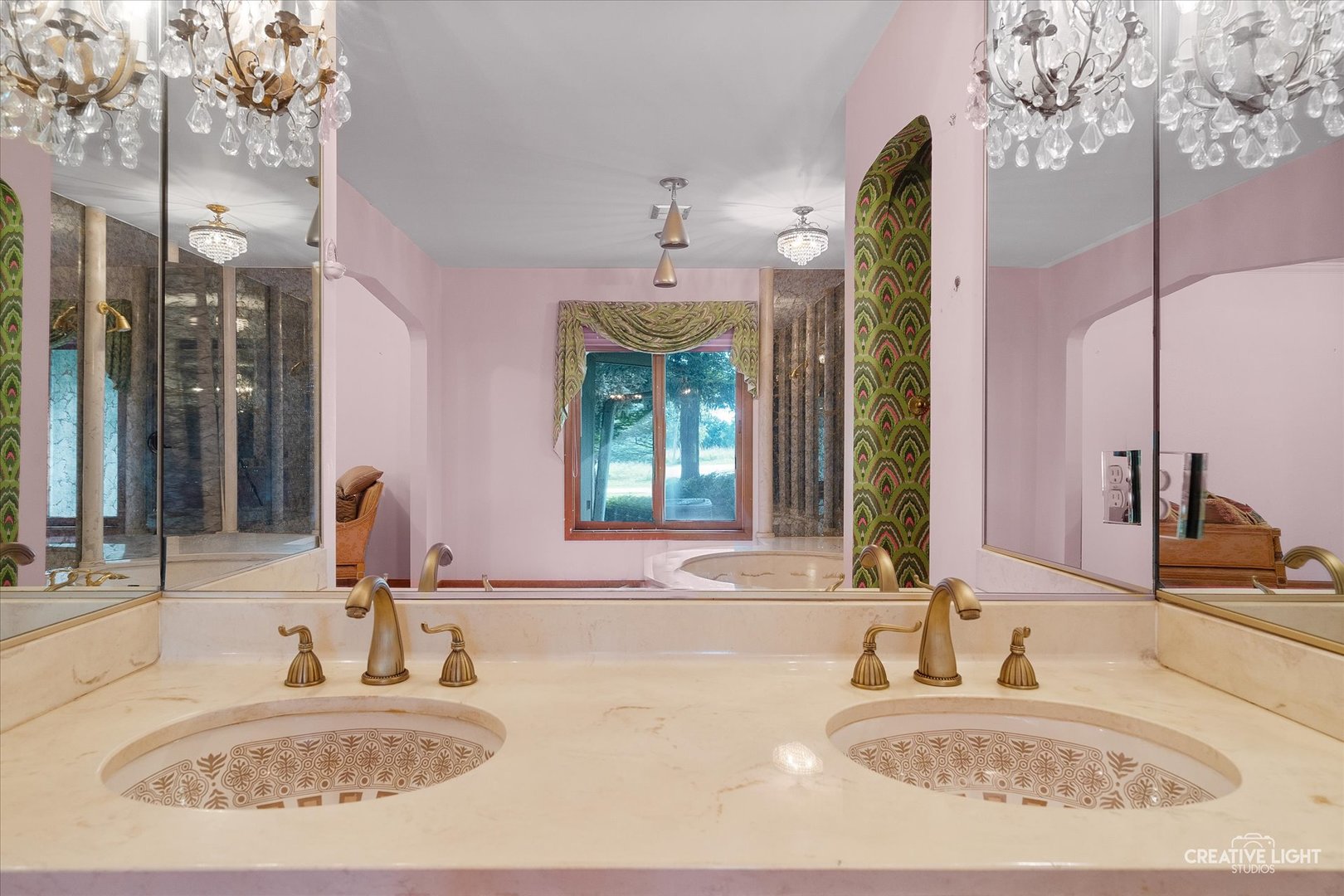 16323 Griswold Springs Road, Plano, IL 60545