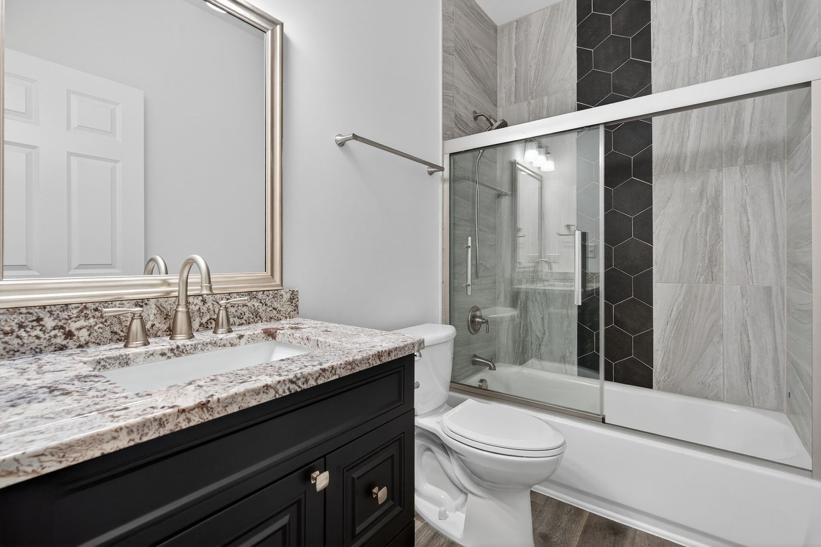 20929 Lakewoods Lane, Shorewood, IL 60404