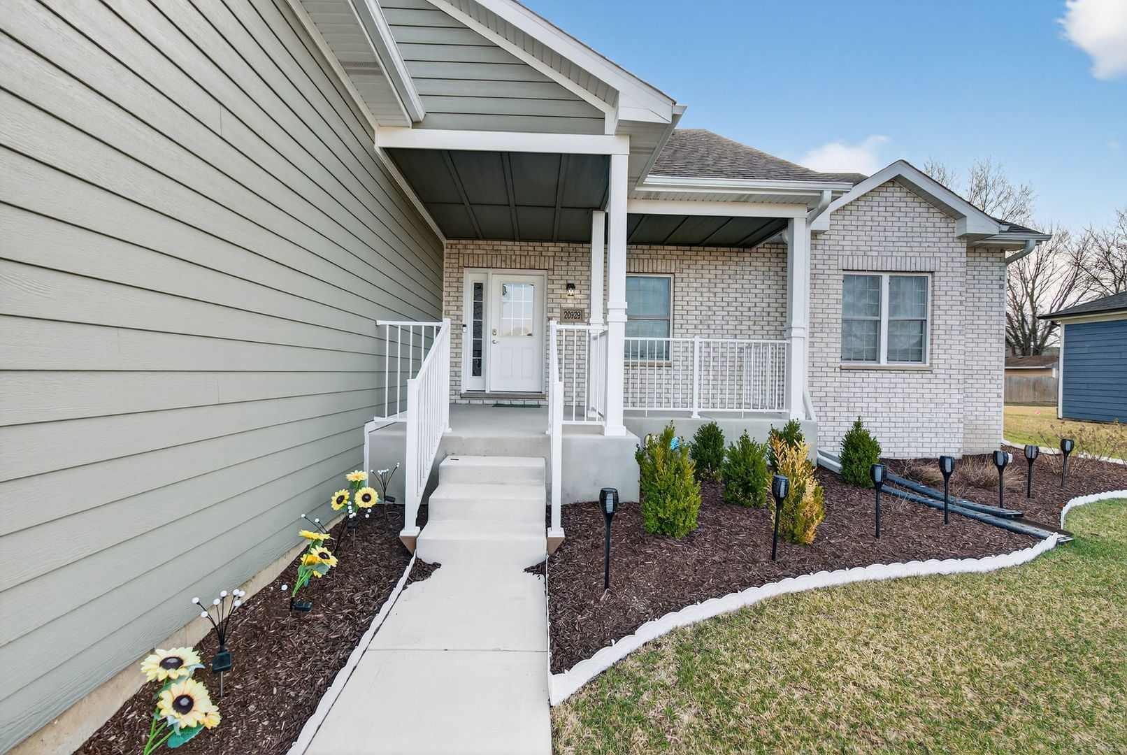 20929 Lakewoods Lane, Shorewood, IL 60404