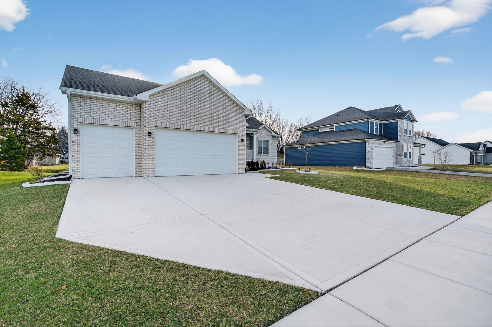 20929 Lakewoods Lane, Shorewood, IL 60404