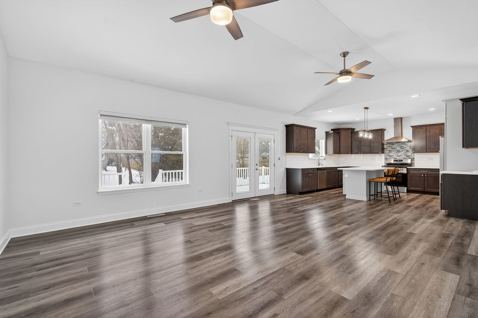 20929 Lakewoods Lane, Shorewood, IL 60404