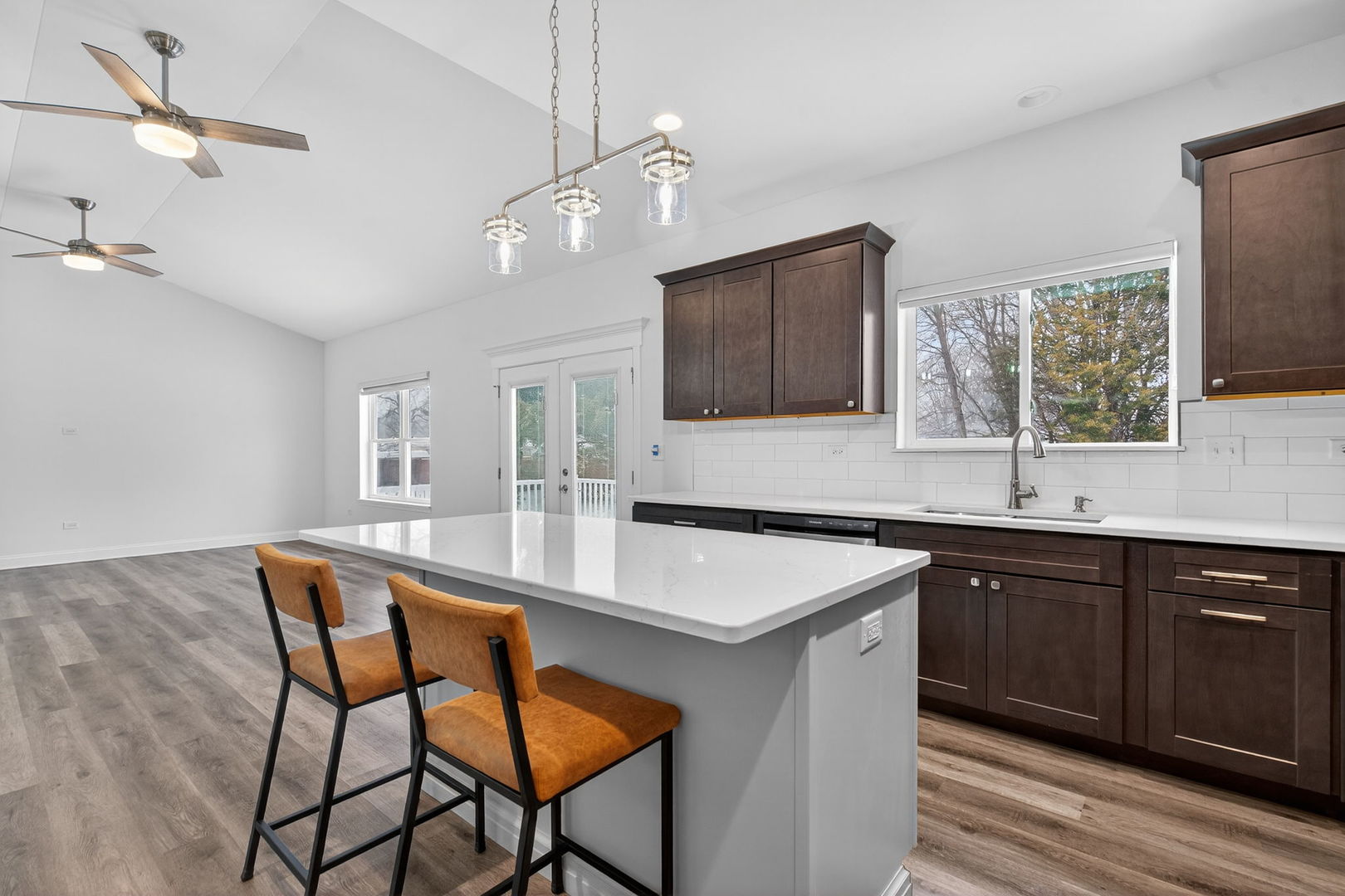 20929 Lakewoods Lane, Shorewood, IL 60404