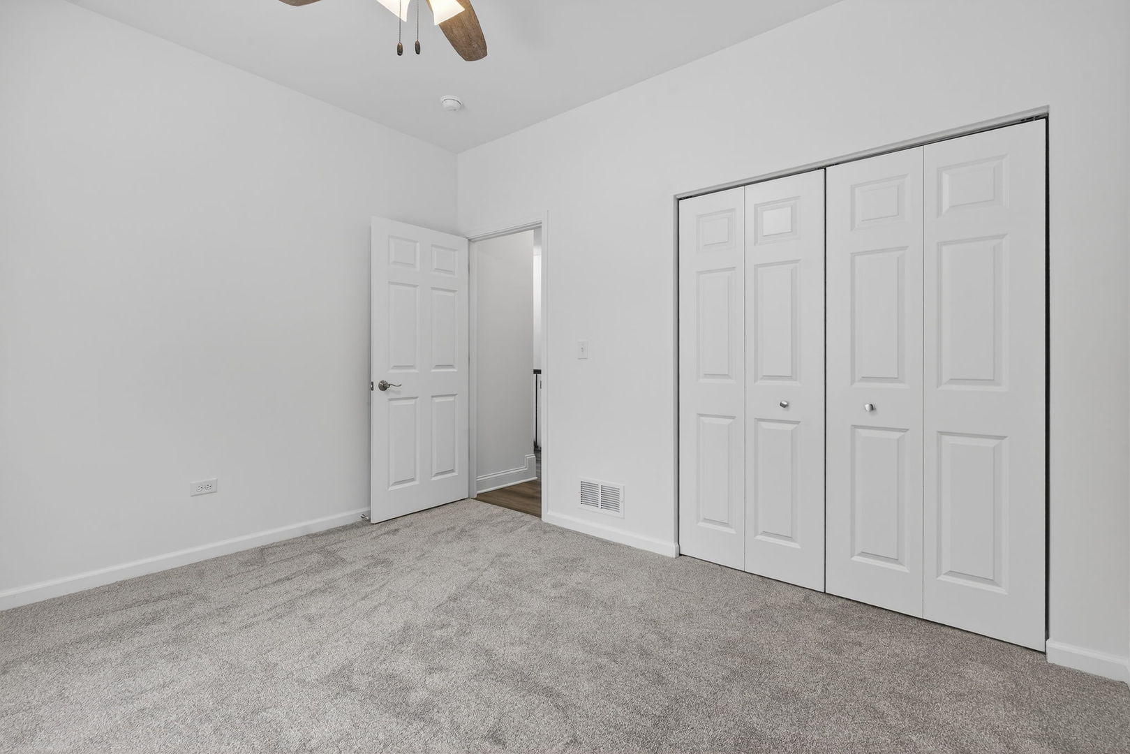 20929 Lakewoods Lane, Shorewood, IL 60404