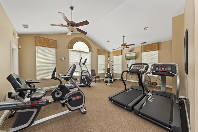 1944 Timbers Edge Circle, Joliet, IL 60431