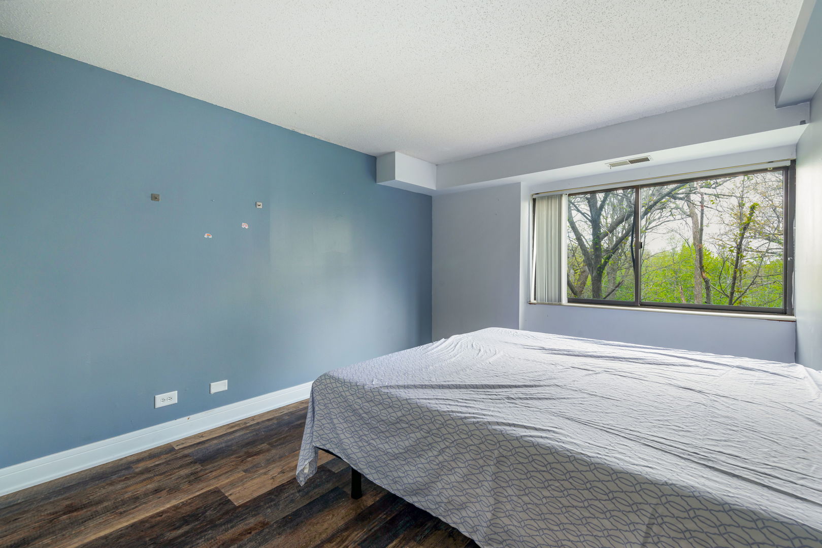 1840 Huntington Boulevard #203, Hoffman Estates, IL 60169