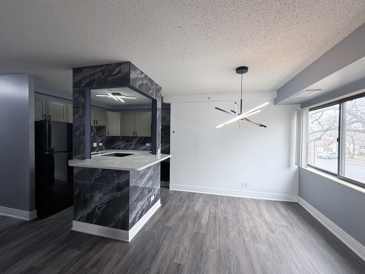 1840 Huntington Boulevard #203, Hoffman Estates, IL 60169