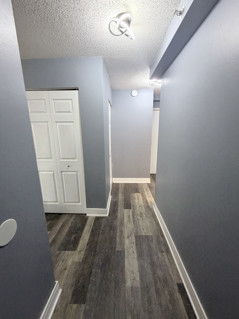 1840 Huntington Boulevard #203, Hoffman Estates, IL 60169